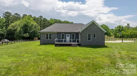1100 Rainbow Drive Mount Holly NC 28120