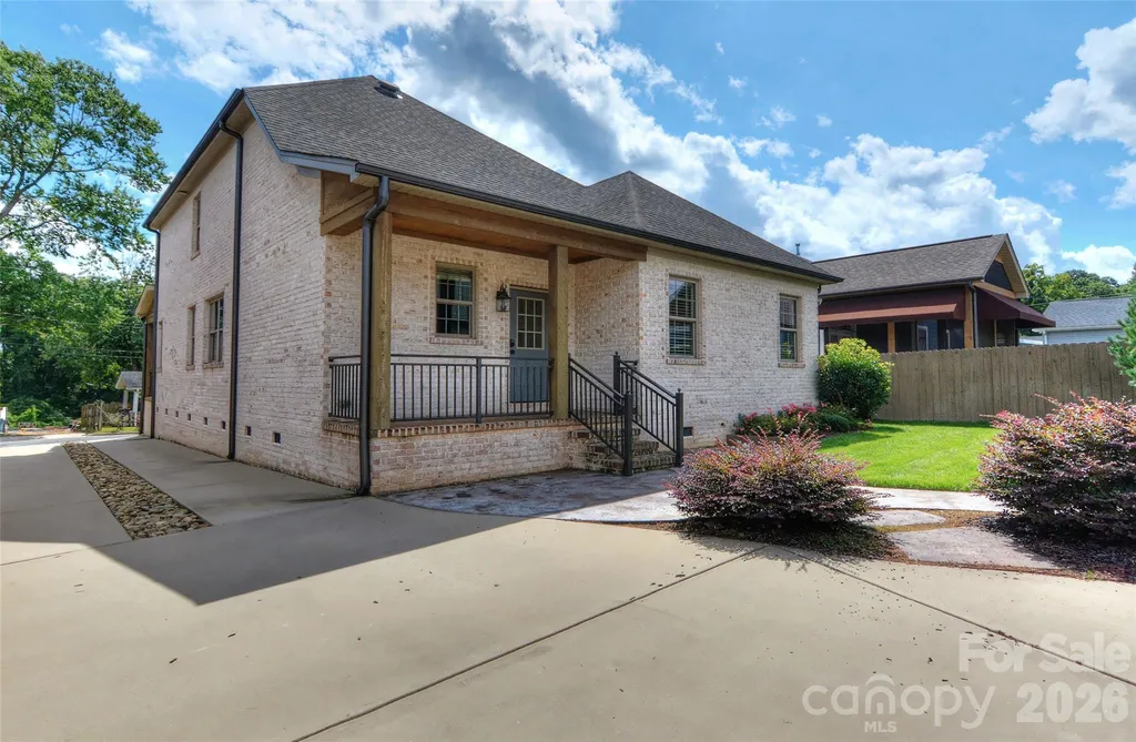 108 Bryant Street Belmont NC 28012