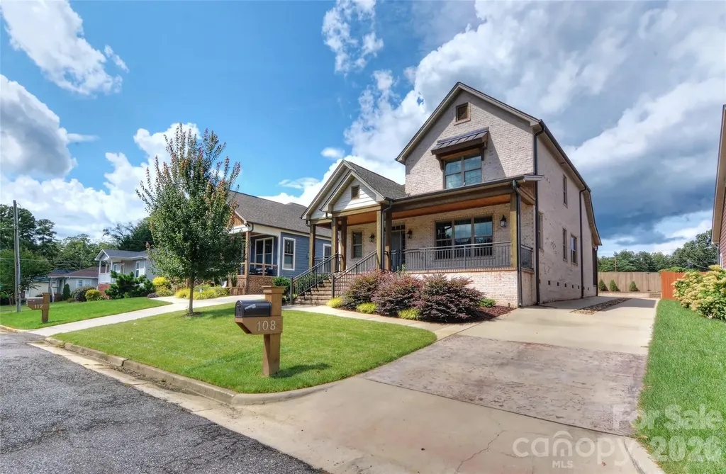 108 Bryant Street Belmont NC 28012