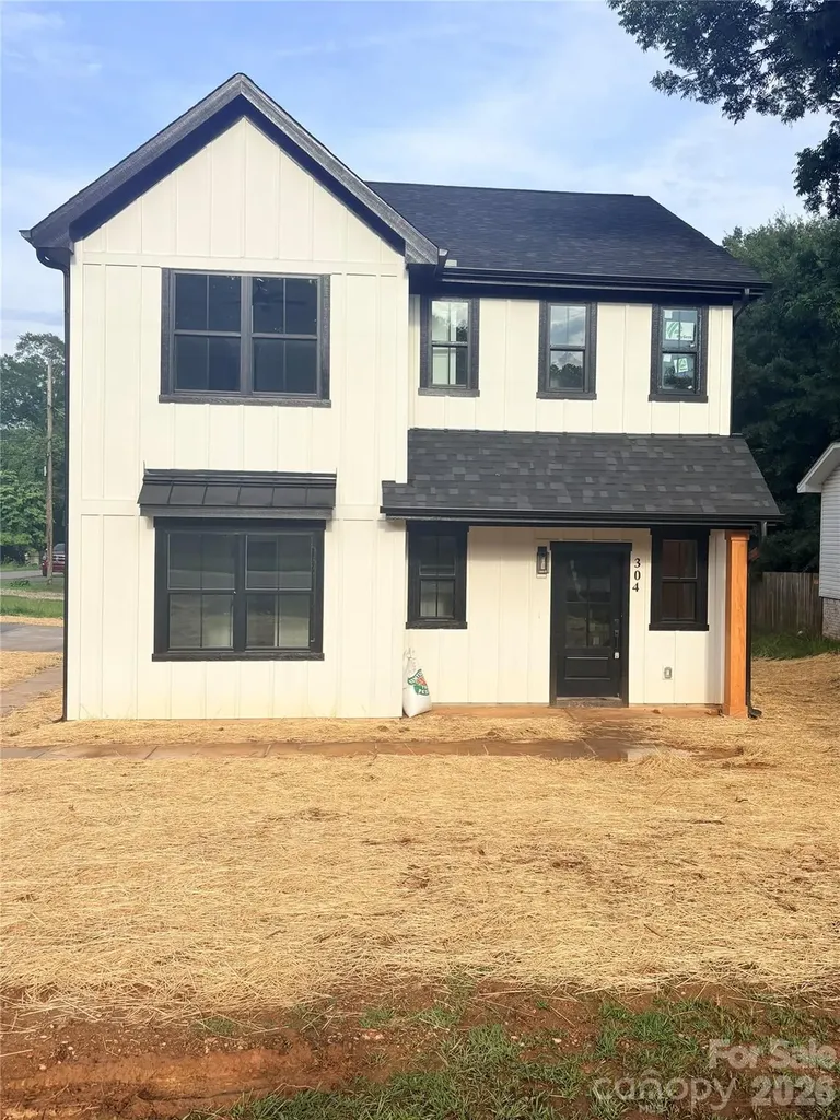304 N 14th Street Bessemer City NC 28016