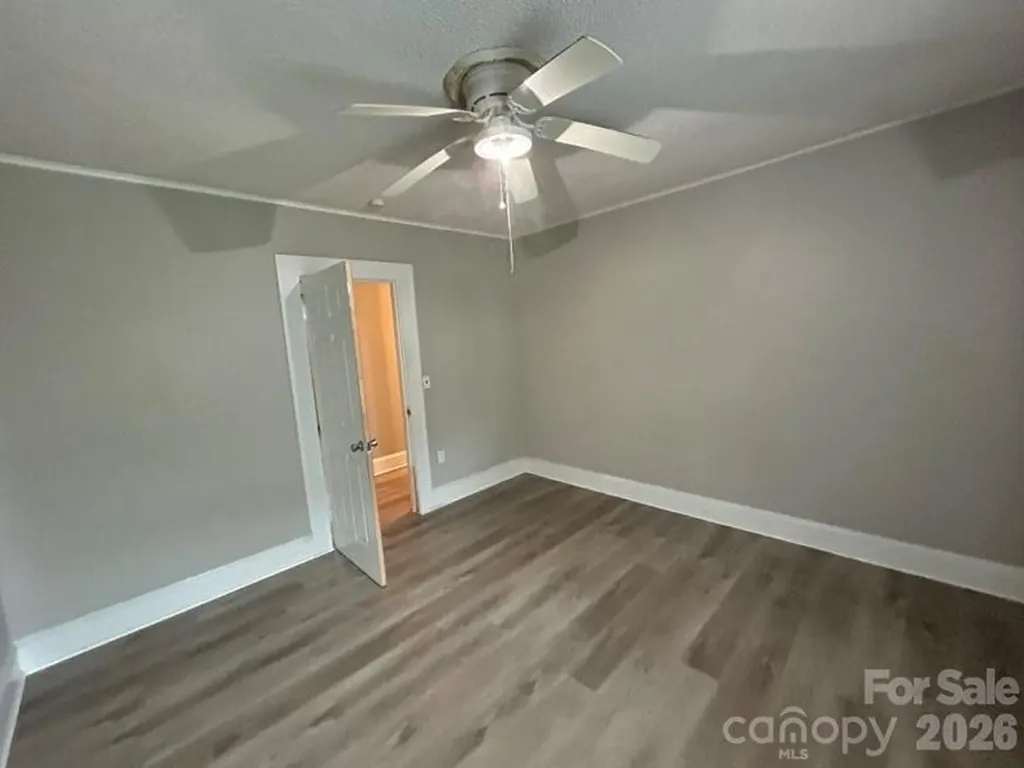 210 Oakdale Street Gastonia NC 28054