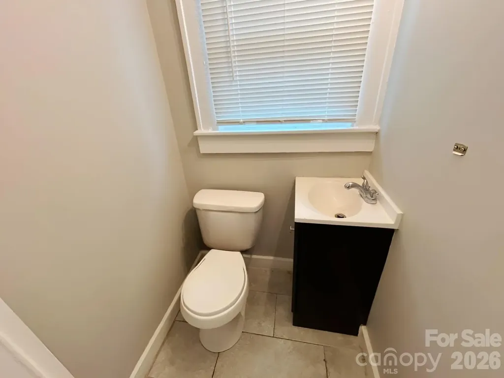 210 Oakdale Street Gastonia NC 28054