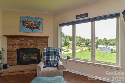222 Erwin Hills Road Asheville NC 28806