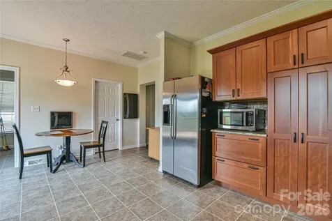 222 Erwin Hills Road Asheville NC 28806