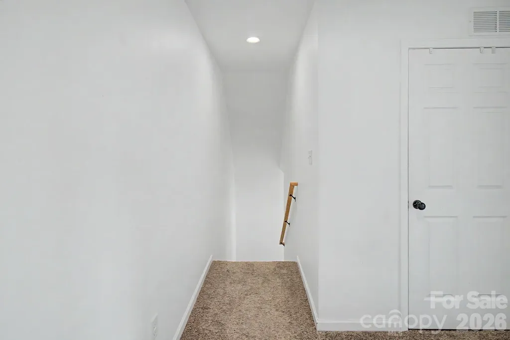 31 Yarrow Meadow Road Weaverville NC 28787