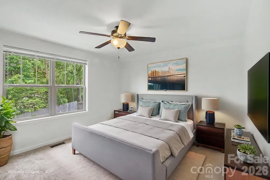 31 Yarrow Meadow Road Weaverville NC 28787