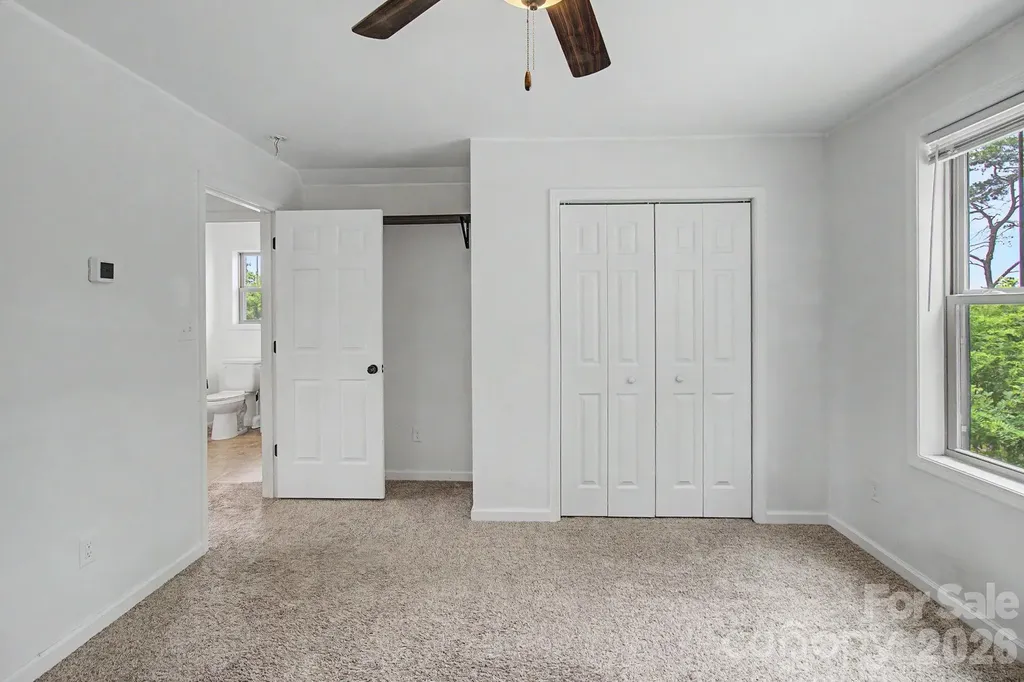 31 Yarrow Meadow Road Weaverville NC 28787