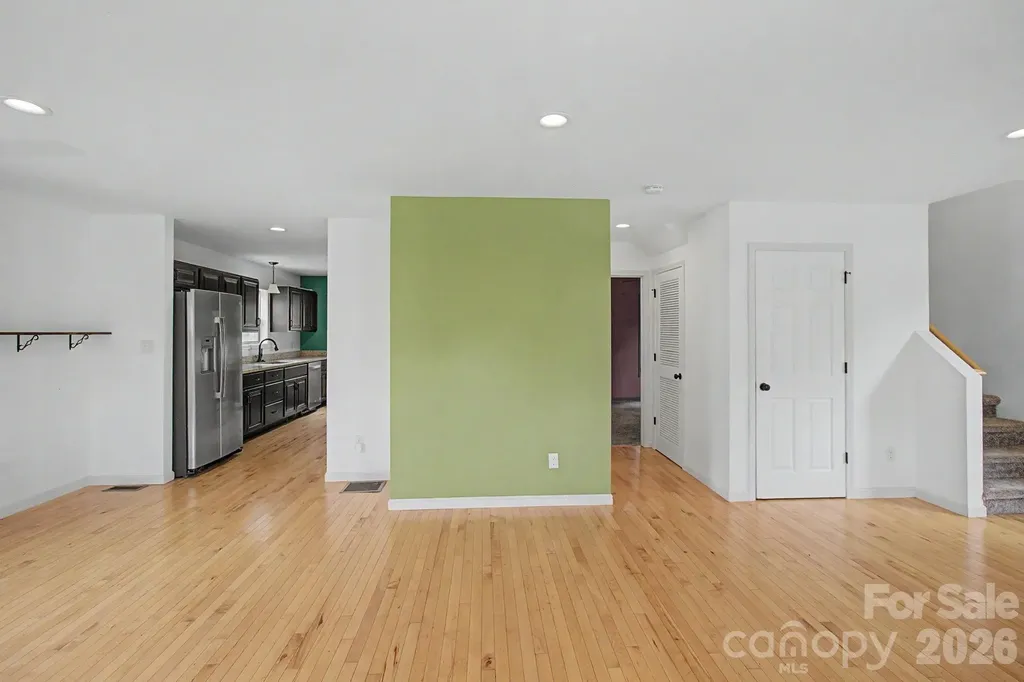 31 Yarrow Meadow Road Weaverville NC 28787