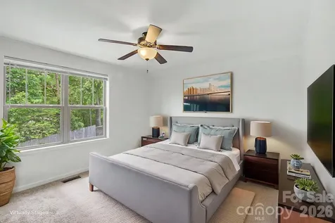 31 Yarrow Meadow Road Weaverville NC 28787