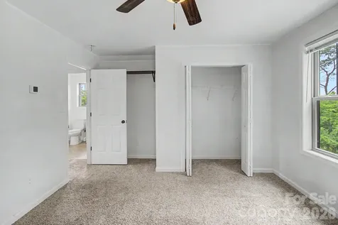 31 Yarrow Meadow Road Weaverville NC 28787