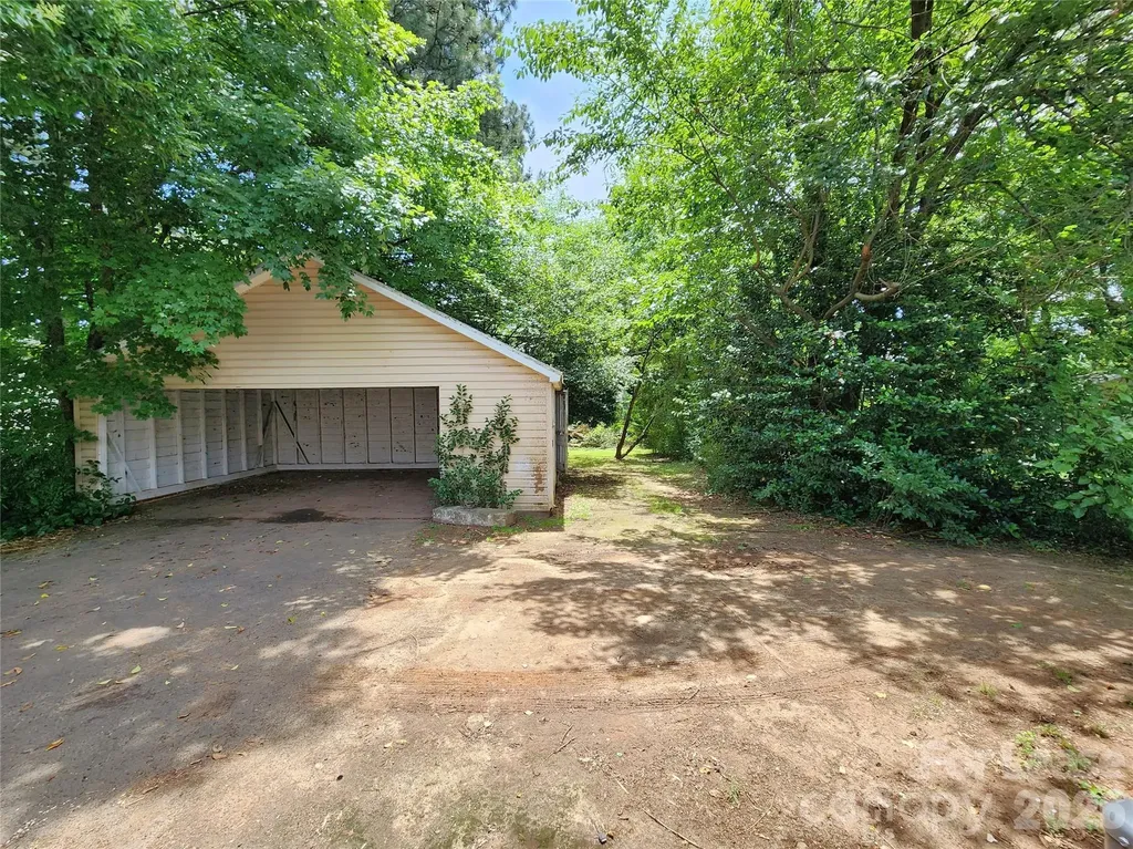 907 S Jackson Street Salisbury NC 28144