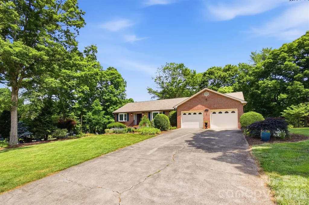 232 Westwood Drive Morganton NC 28655