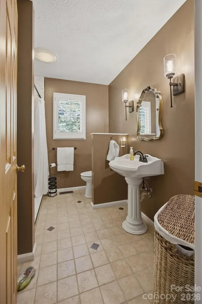 232 Westwood Drive Morganton NC 28655