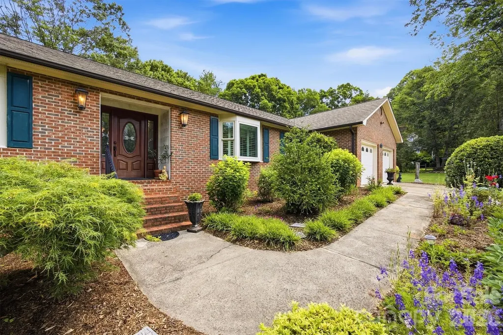 232 Westwood Drive Morganton NC 28655