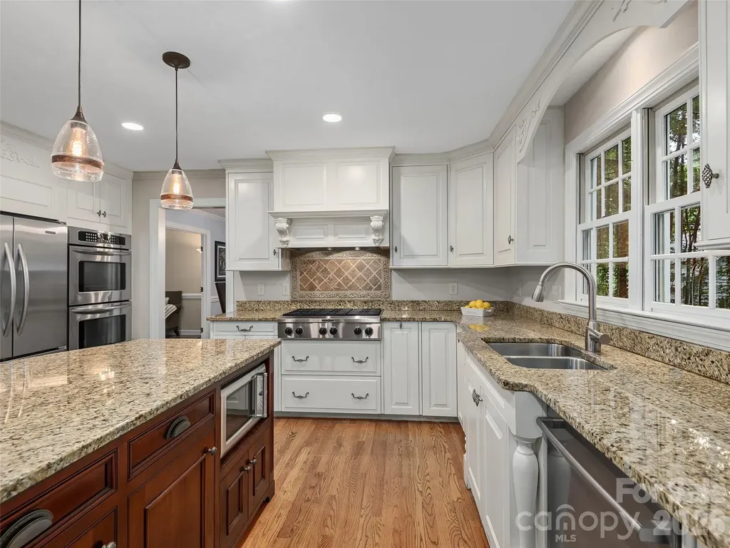 1208 Saint Charles Court Asheville NC 28803