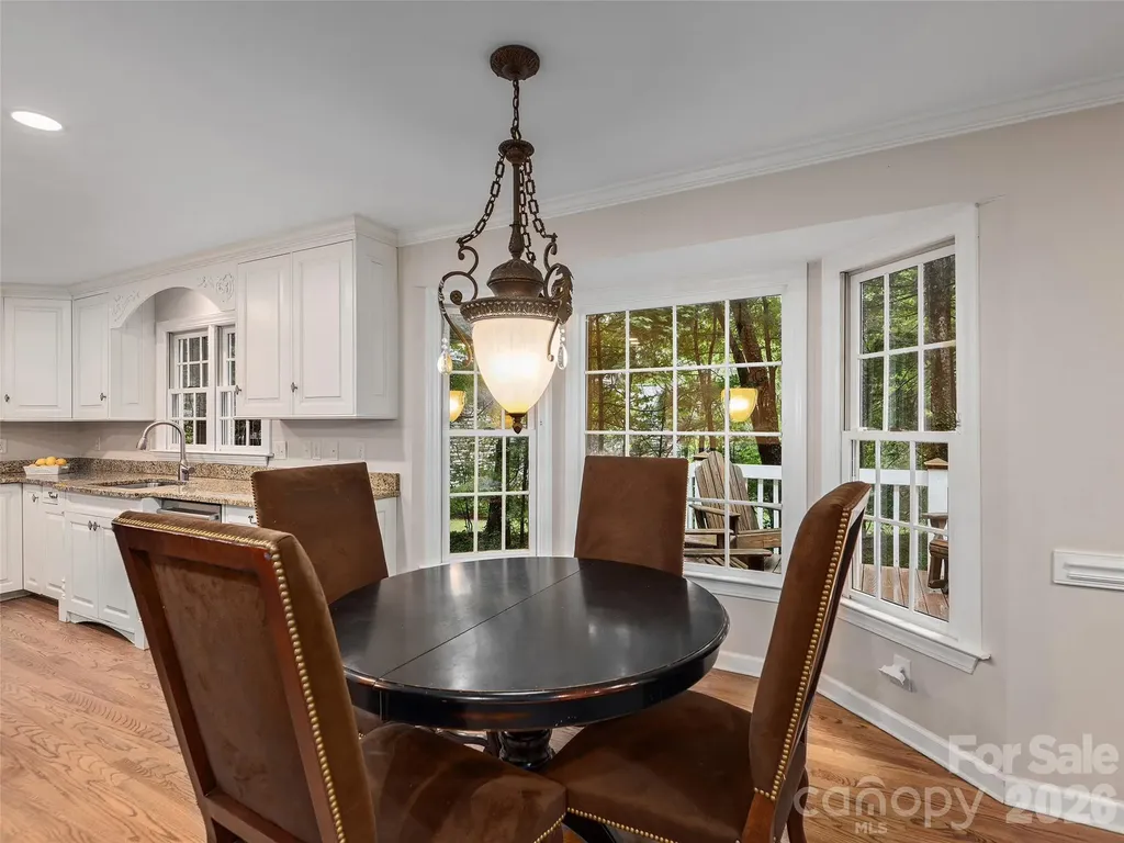 1208 Saint Charles Court Asheville NC 28803