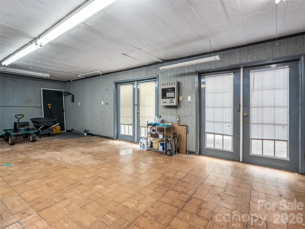 9 Coquina Lane Leicester NC 28748