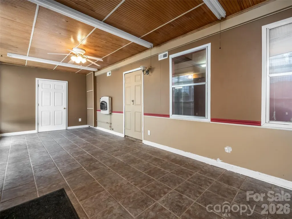 9 Coquina Lane Leicester NC 28748