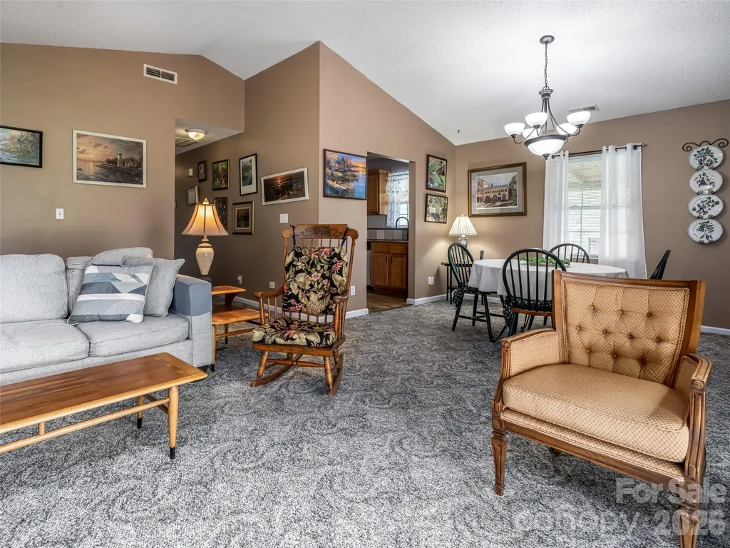 9 Coquina Lane Leicester NC 28748