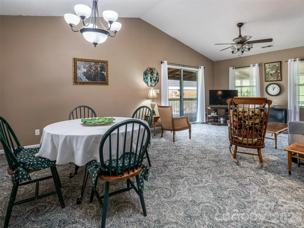 9 Coquina Lane Leicester NC 28748