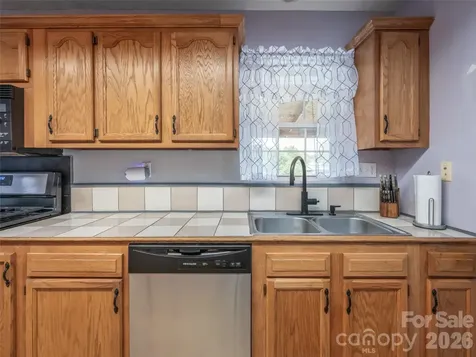 9 Coquina Lane Leicester NC 28748