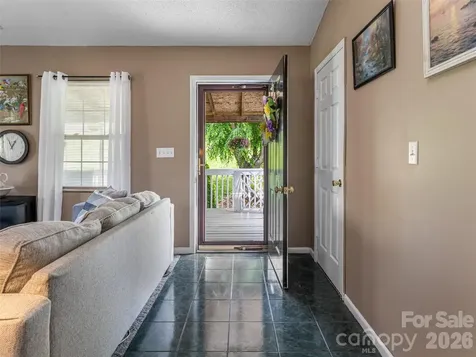9 Coquina Lane Leicester NC 28748