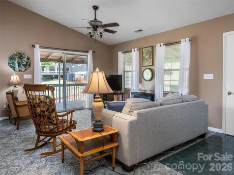 9 Coquina Lane Leicester NC 28748