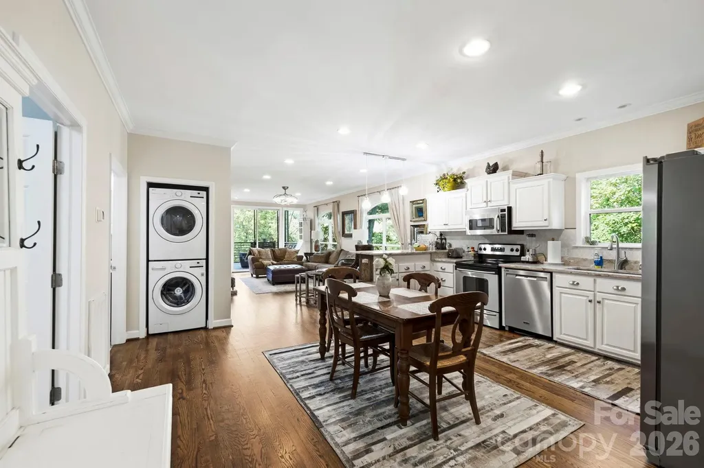 30 Lower Tanglewood Road E Lake Toxaway NC 28747