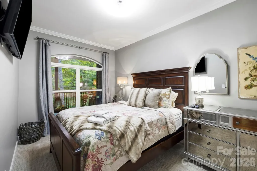 30 Lower Tanglewood Road E Lake Toxaway NC 28747
