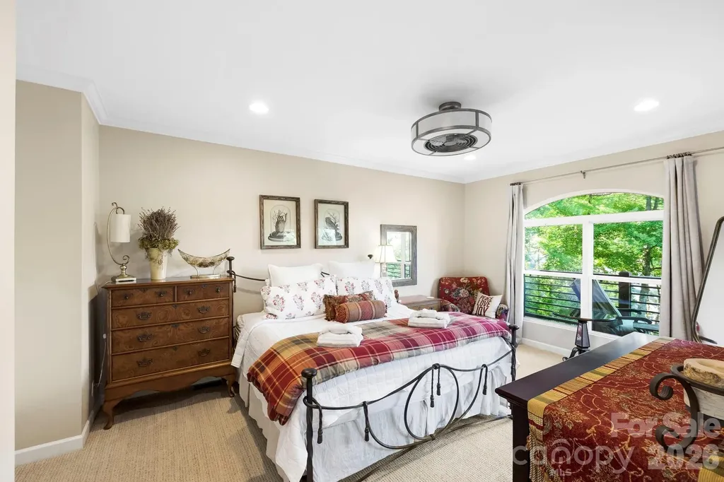 30 Lower Tanglewood Road E Lake Toxaway NC 28747
