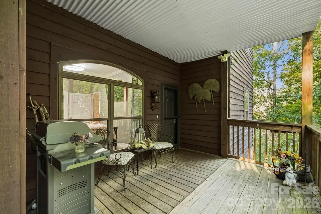 30 Lower Tanglewood Road E Lake Toxaway NC 28747