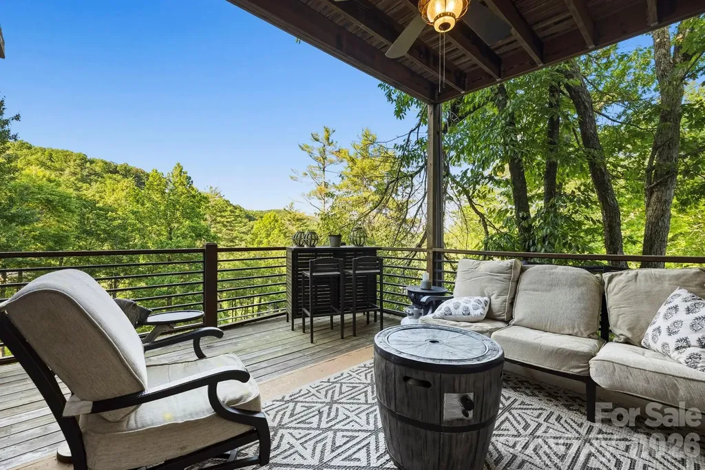 30 Lower Tanglewood Road E Lake Toxaway NC 28747
