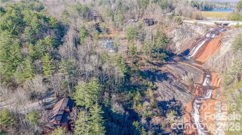 30 Lower Tanglewood Road E Lake Toxaway NC 28747