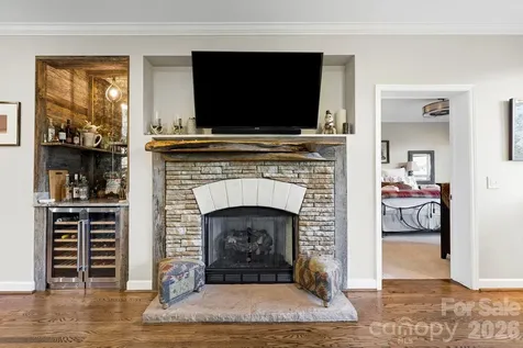 30 Lower Tanglewood Road E Lake Toxaway NC 28747