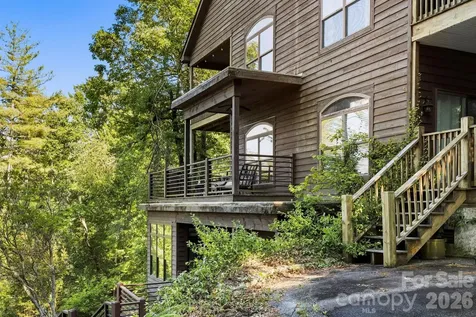 30 Lower Tanglewood Road E Lake Toxaway NC 28747