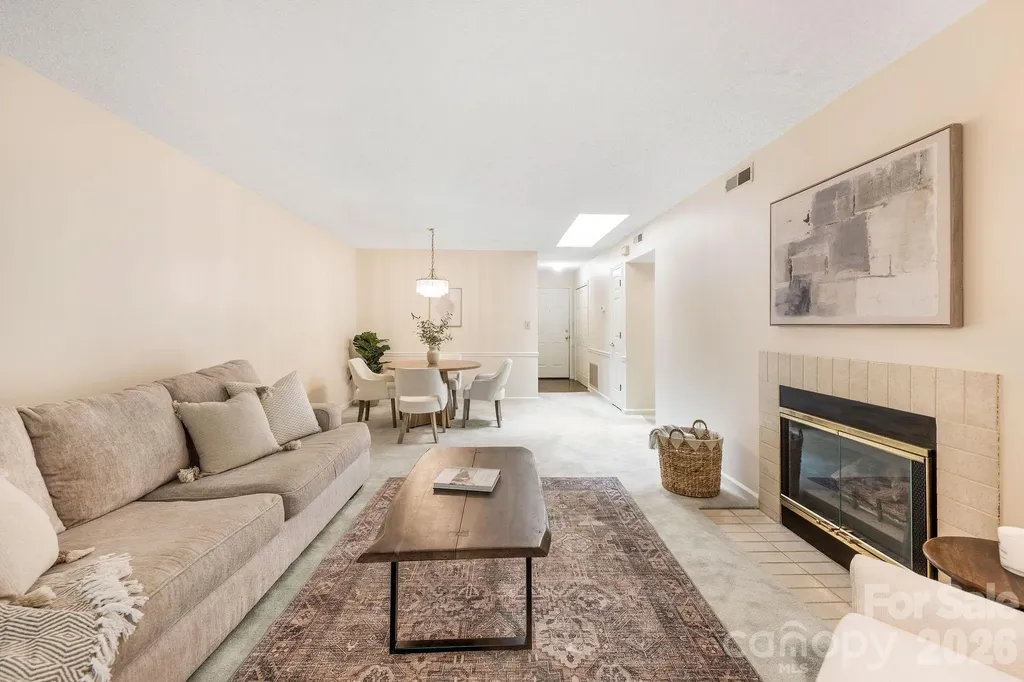 2604 Vineyard Boulevard Asheville NC 28805