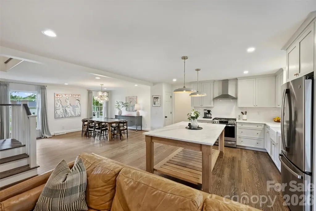 601 Lansdowne Road Charlotte NC 28270