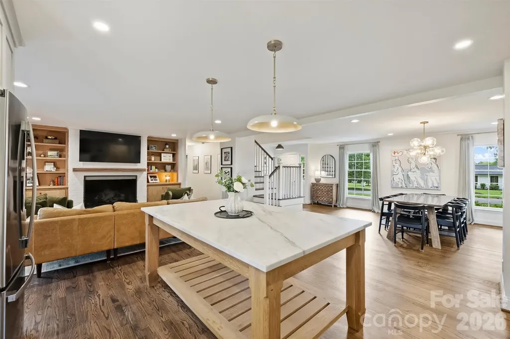 601 Lansdowne Road Charlotte NC 28270