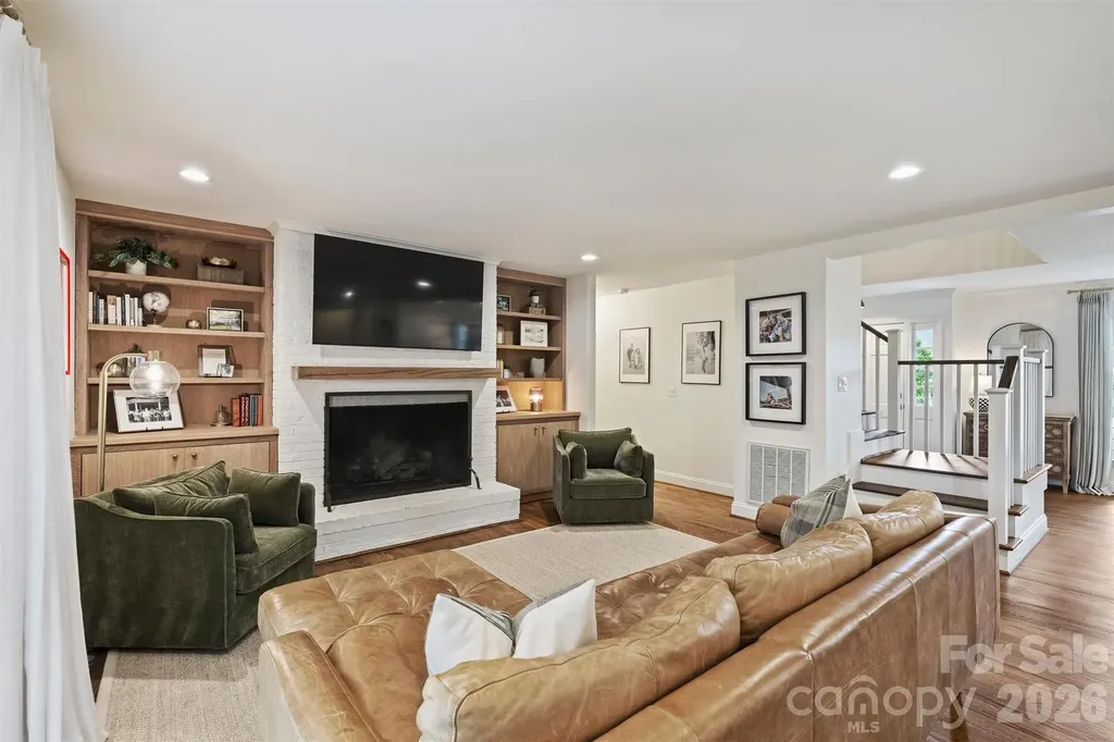 601 Lansdowne Road Charlotte NC 28270