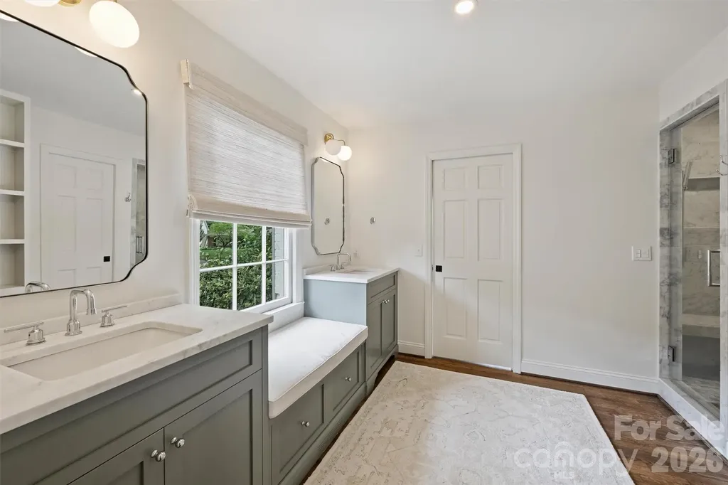 601 Lansdowne Road Charlotte NC 28270