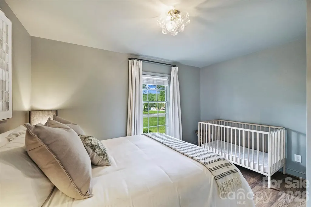 601 Lansdowne Road Charlotte NC 28270