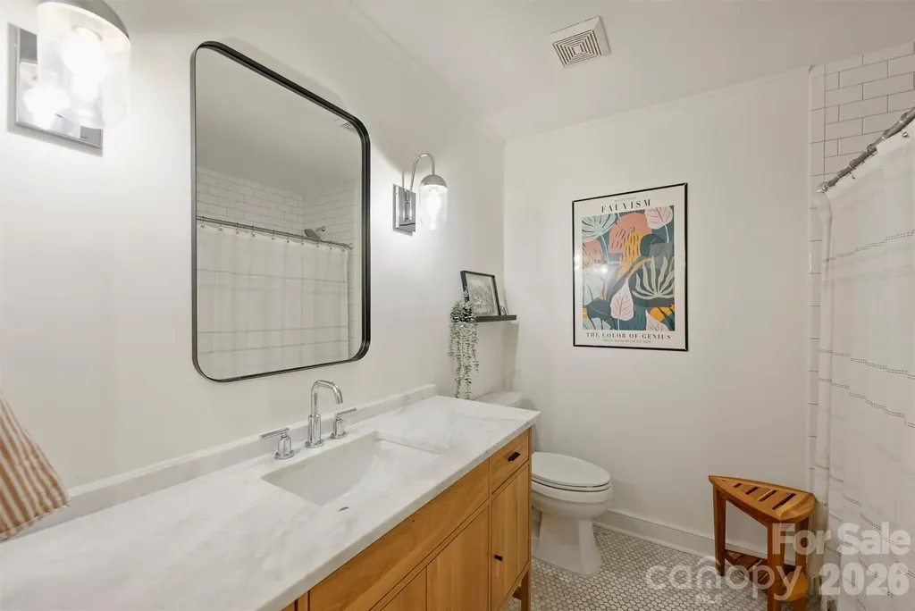 601 Lansdowne Road Charlotte NC 28270