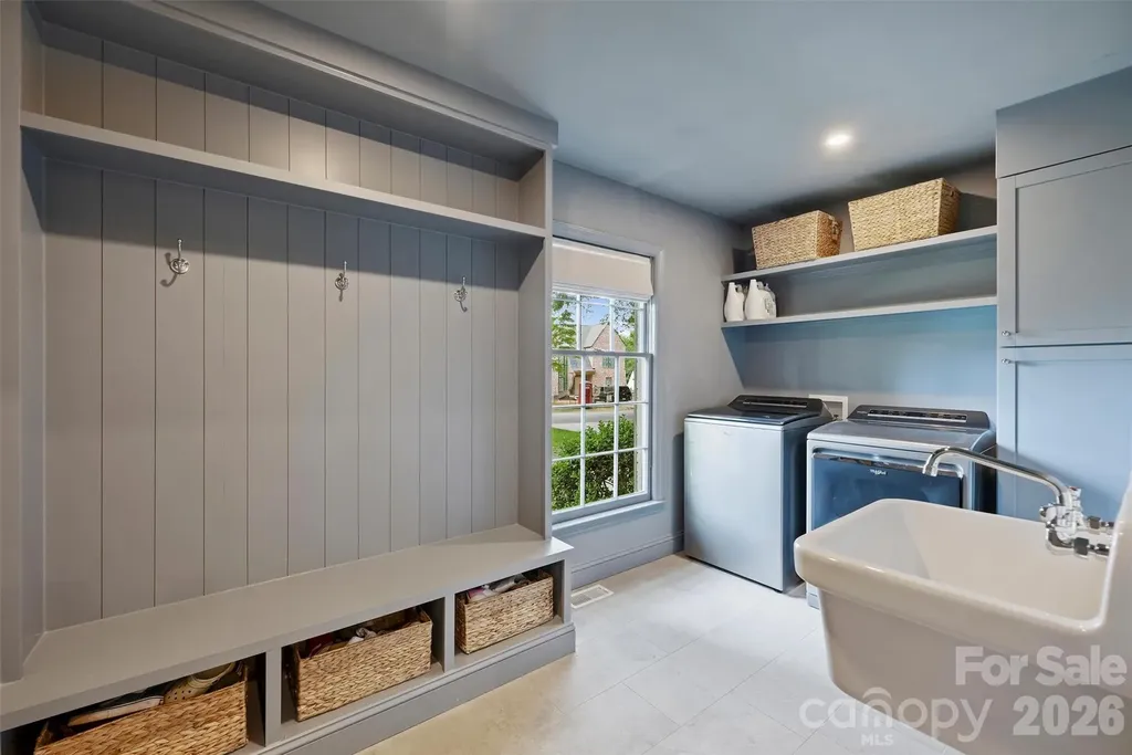 601 Lansdowne Road Charlotte NC 28270