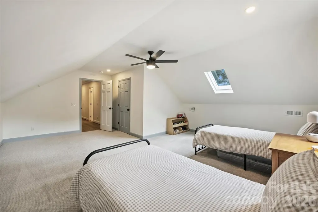 601 Lansdowne Road Charlotte NC 28270
