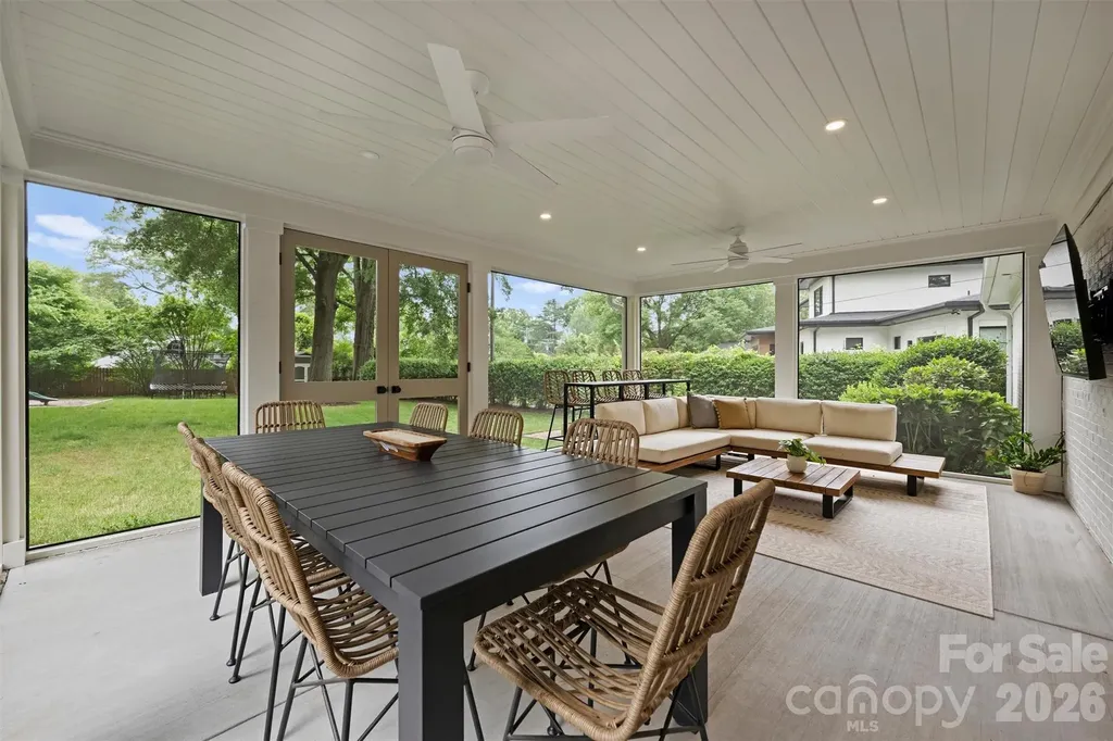 601 Lansdowne Road Charlotte NC 28270