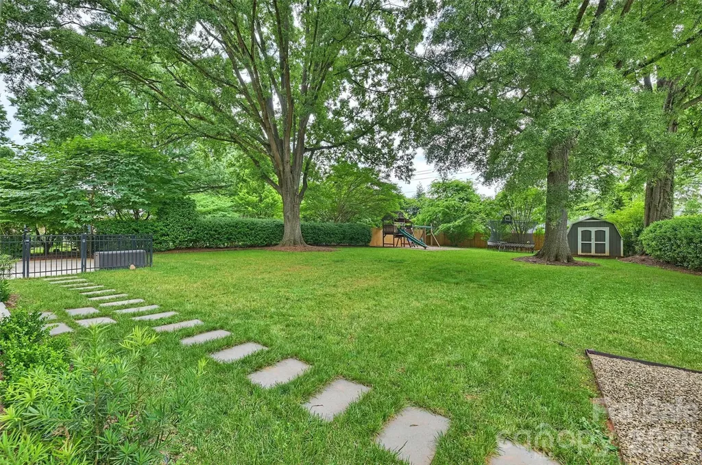 601 Lansdowne Road Charlotte NC 28270