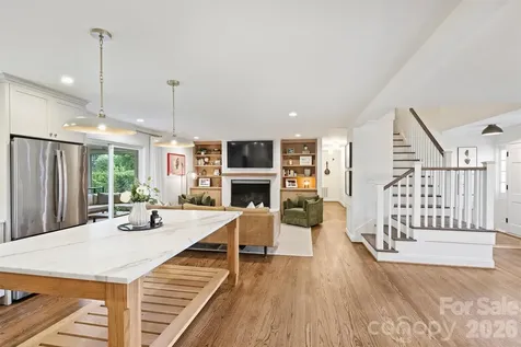601 Lansdowne Road Charlotte NC 28270
