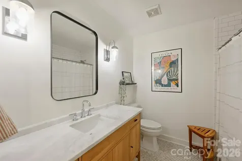 601 Lansdowne Road Charlotte NC 28270