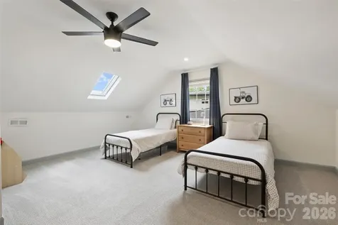 601 Lansdowne Road Charlotte NC 28270