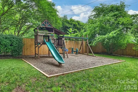 601 Lansdowne Road Charlotte NC 28270